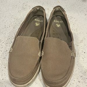 Women’s Crocs Walu Canvas Loafer